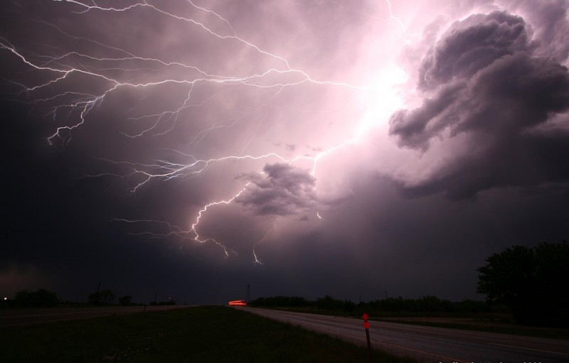 Meteorolodzy ostrzegają. W regionie burze i silny wiatr