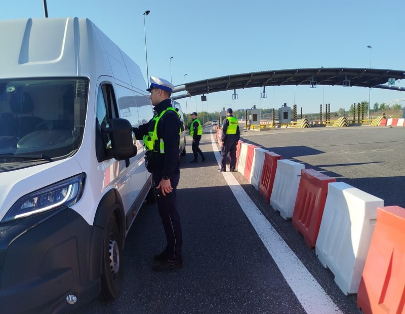 Policja sprawdzała trzeźwość kierowców na autostradzie