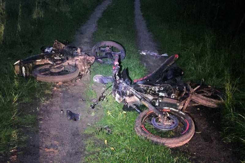 Nieodpowiedzialni kierujący doprowadzili do wypadku